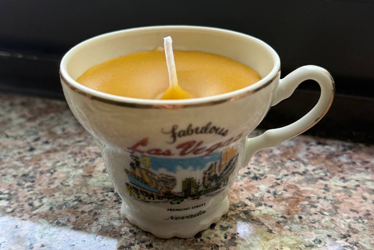 1 of 1 Las Vegas Teacup Set