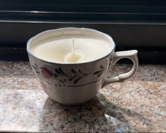 Vanilla Vintage Teacup Treasure