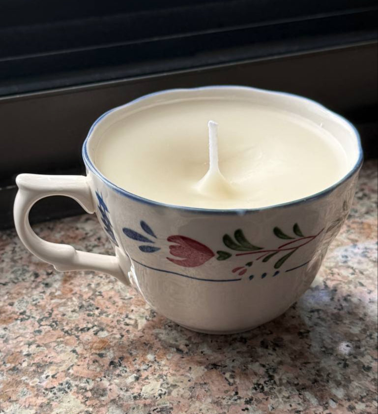 Vanilla Vintage Teacup Treasure