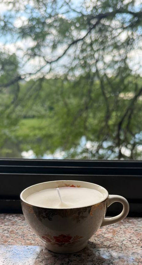 Vanilla Solitaire Teacup