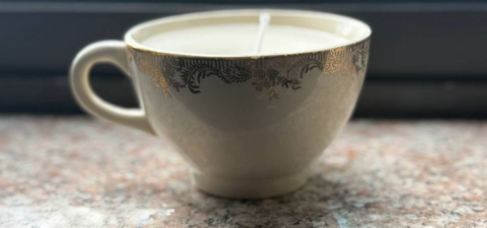 Vanilla Solitaire Teacup